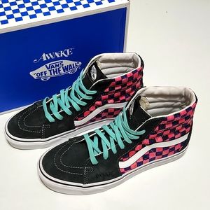 Men's VANS (Awake) Size 9 - Black/Pink - Brand New!